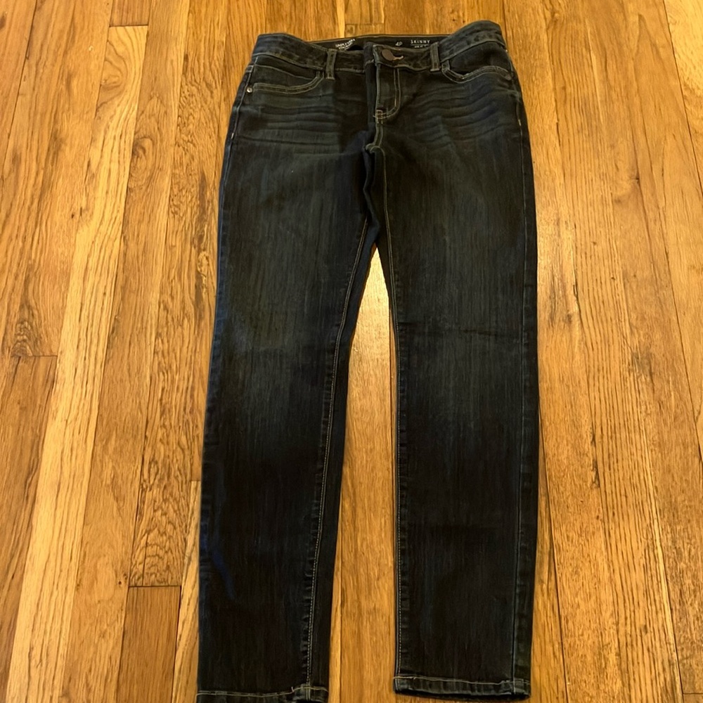 Simply Vera by Vera wang size 4 petite blue skinny jeans